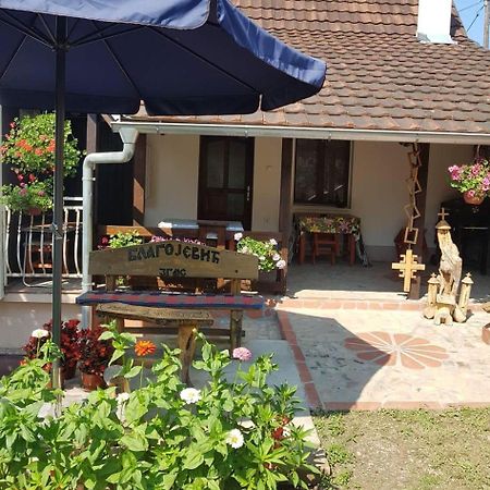 Apartamento Skriveni Raj Vrdnik Habitación foto