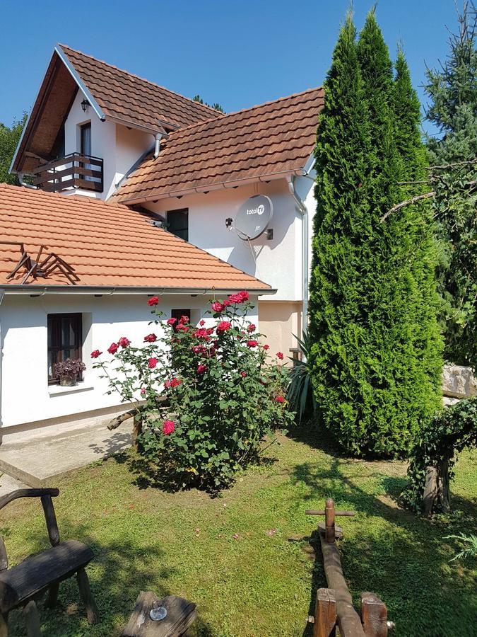 Apartamento Skriveni Raj Vrdnik Exterior foto