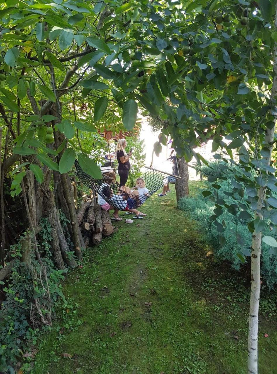 Apartamento Skriveni Raj Vrdnik Habitación foto